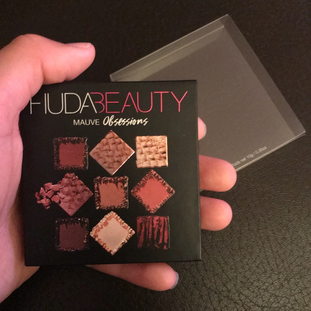 Huda Beauty Mauve Obsessions